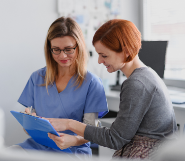 What does an onsite or nearsite health center really do?
